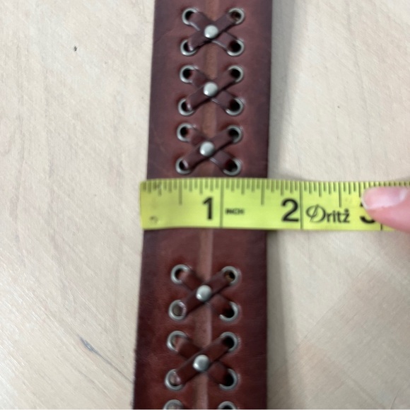 Fossil Brown Leather Decorative Stitch Pattern and Square Silver Buckle M - Picture 8 of 8